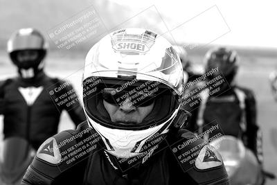 media/Mar-28-2022-Superbike Trackdays (Mon) [[b8603d0f67]]/Around the Pits/